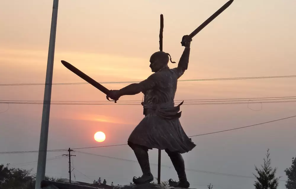 బాజీ ప్రభు దేశ్‌పాండే - ఛత్రపతి శివాజీ ప్రాణాలు కాపాడిన వీరుని చరిత్ర…!! — ప్రముఖ హిందువులు