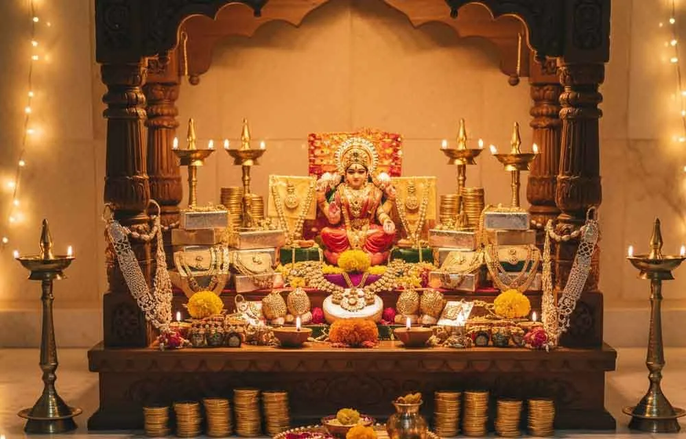 ధన్తేరస్ నాడు బంగారం, వెండిని ఎందుకు పూజిస్తారు