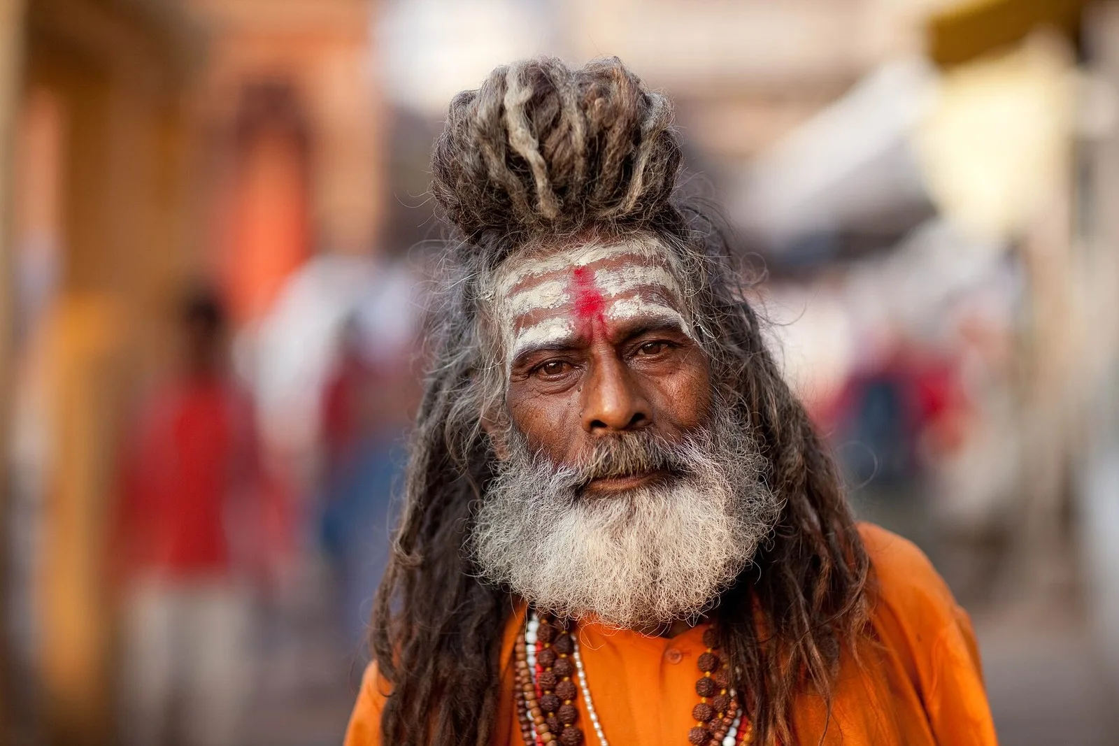 తిలకం రకాలు, వాటి అర్థం: వైష్ణవ నామం, శైవ త్రిపుండ్రం, శాక్త కుంకుమ, బొట్టు మరియు సింధూరం — హిందూమతం
